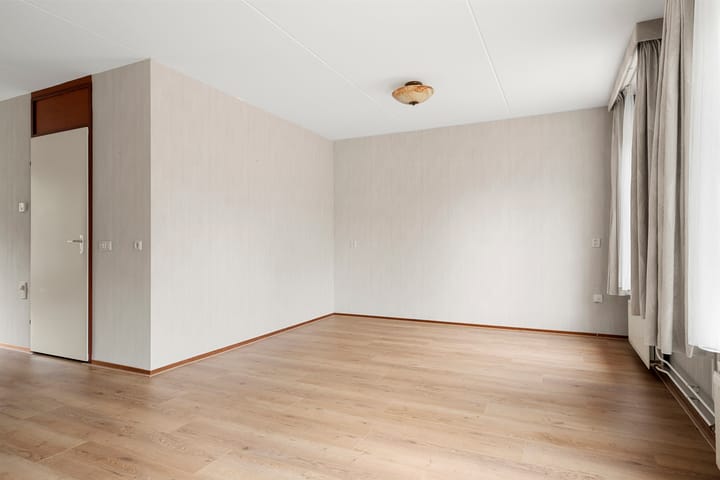 Photo 14 of Boterbloem 49