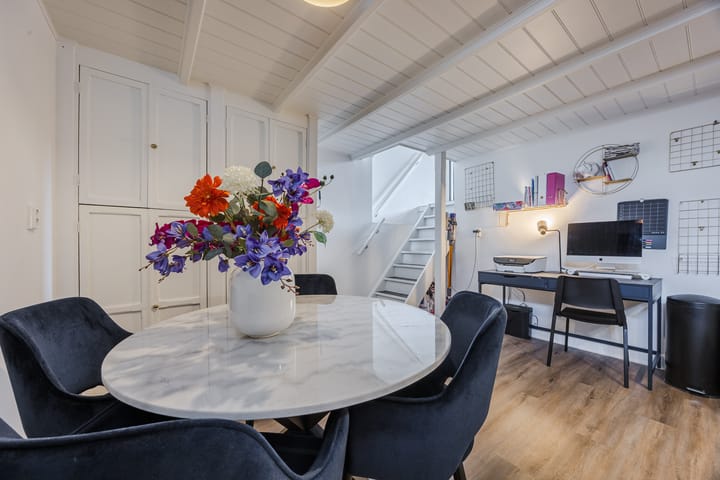 Photo 14 of Walstro 41