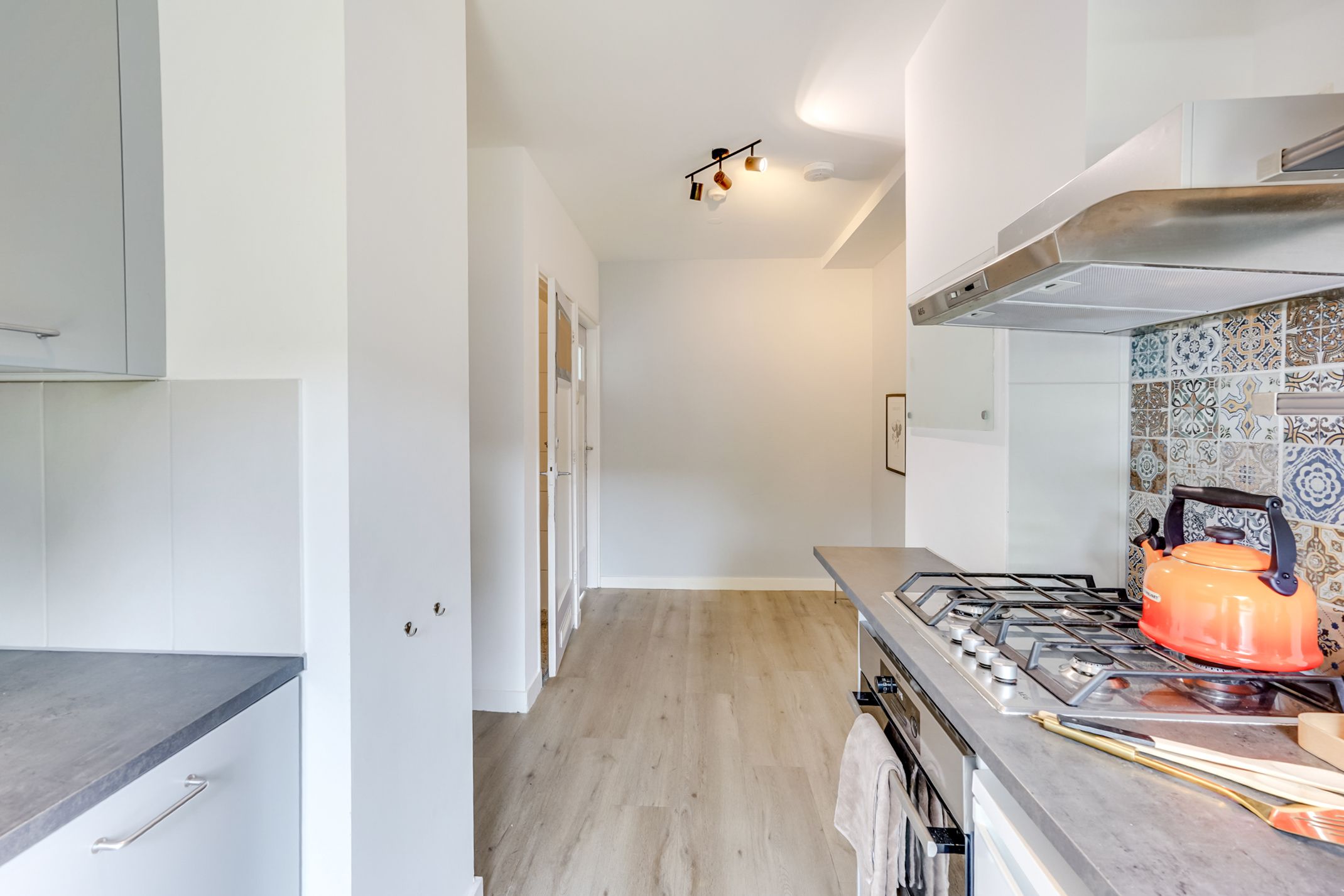 Photo 12 of Oudenoord 446