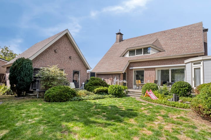 Photo 36 of Eindhovenseweg 35-A