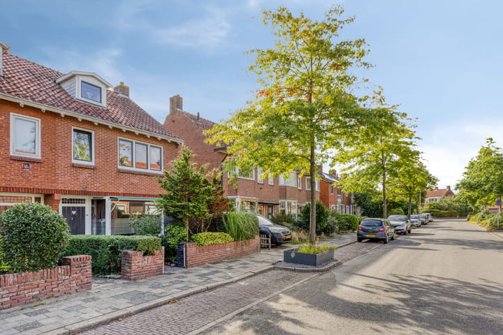 Photo 2 of d'Hondecoeterstraat 58