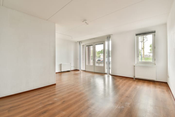 Photo 7 of B.G.J. Berntzenstraat 13