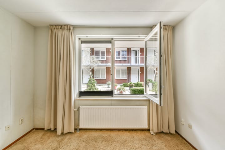 Photo 17 of B.G.J. Berntzenstraat 13