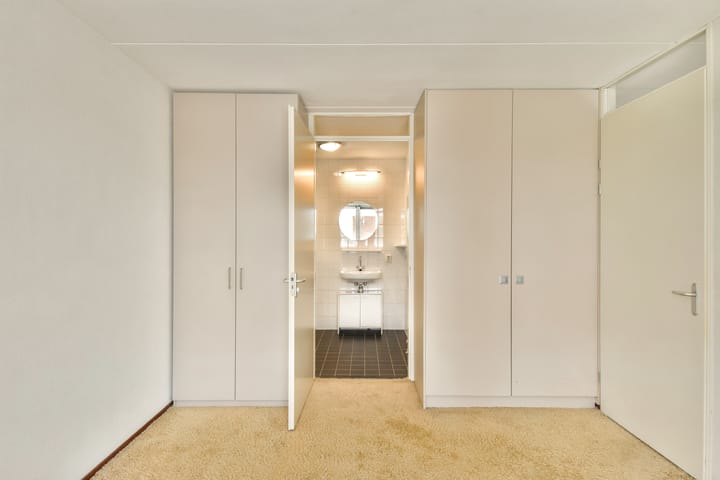 Photo 19 of B.G.J. Berntzenstraat 13