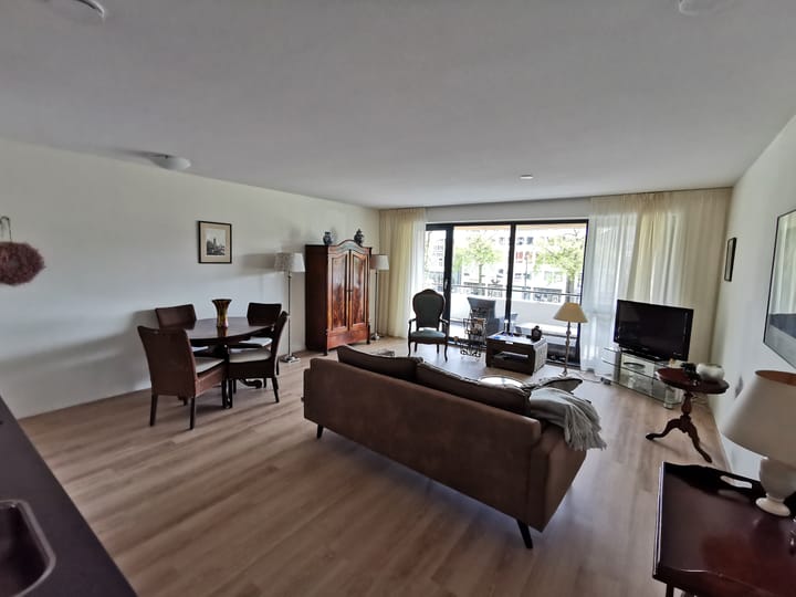 Foto 2 van Jansbuitensingel 20-22