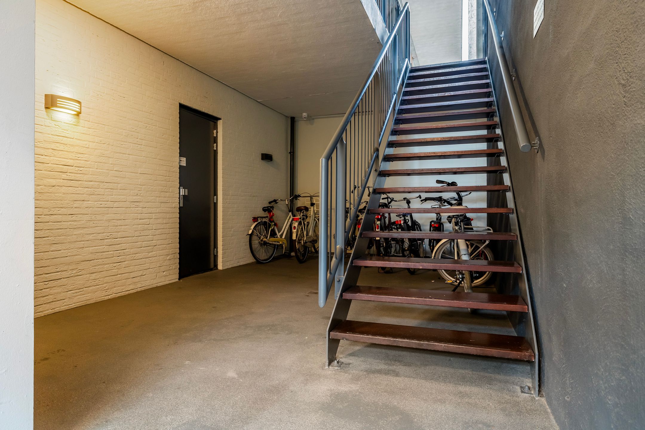 Foto 3 van Donkvaart 9-D16