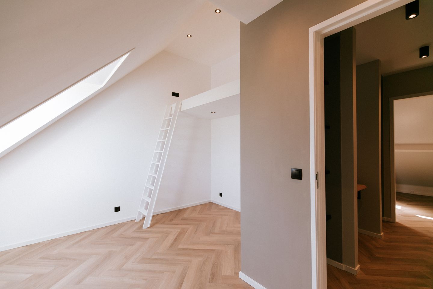 Foto 5 van Elizabeth Adriaansestraat 15