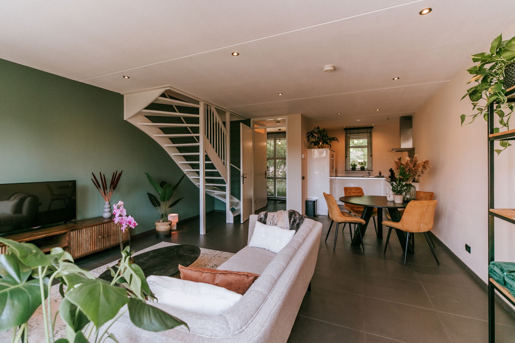 Foto 15 van Elizabeth Adriaansestraat 15