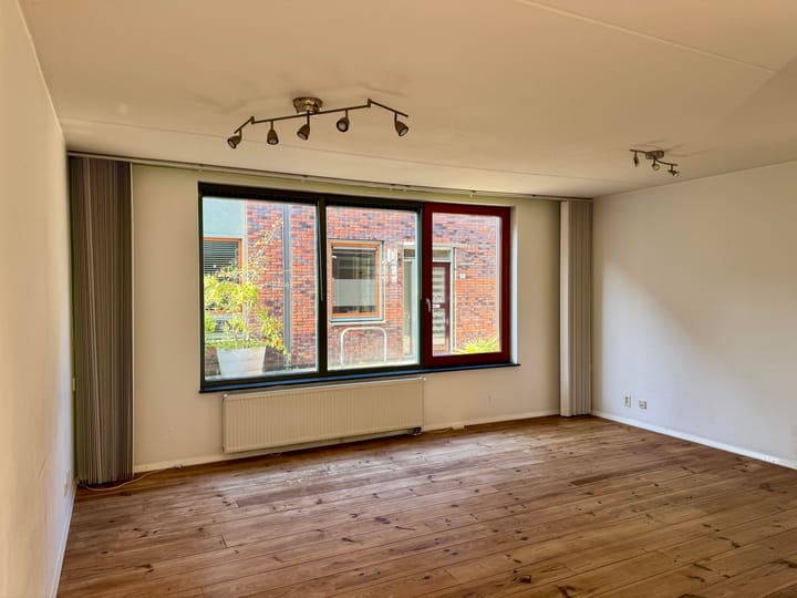 Photo 2 of Mantelmeeuwhof 17