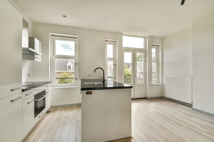 Foto 5 van C.P.Tielestraat 9-A