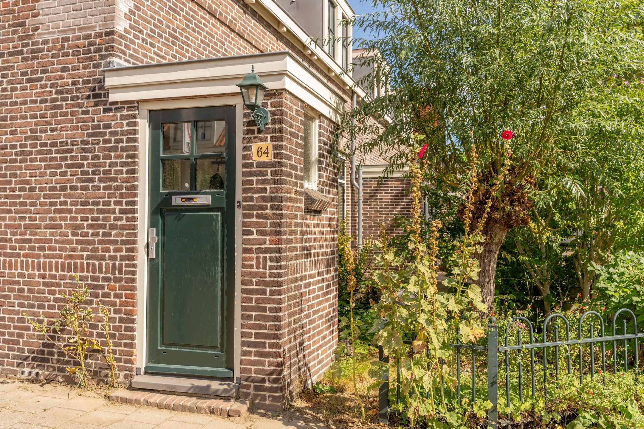 Foto 6 van De Lessepsstraat 64