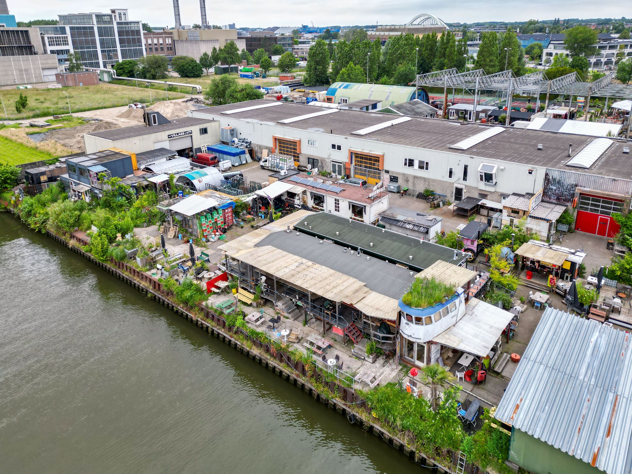 Foto 36 van De Lessepsstraat 64