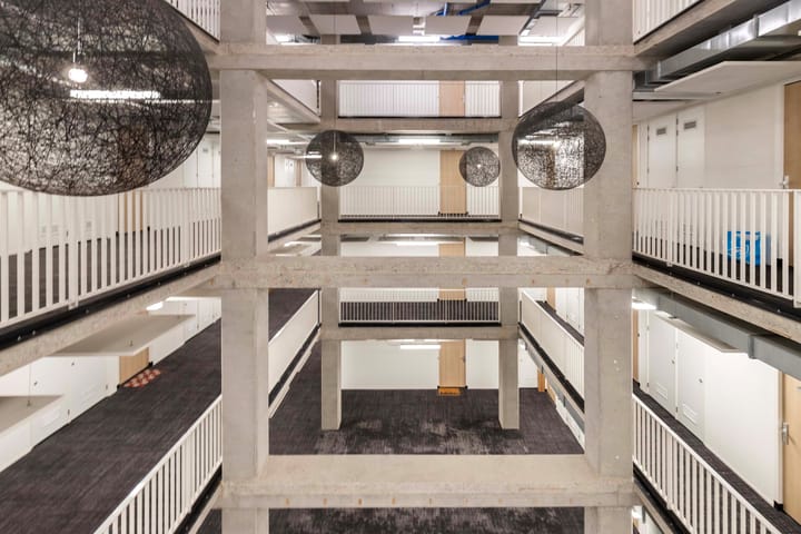 Foto 8 van Van Vollenhovenstraat 3-310