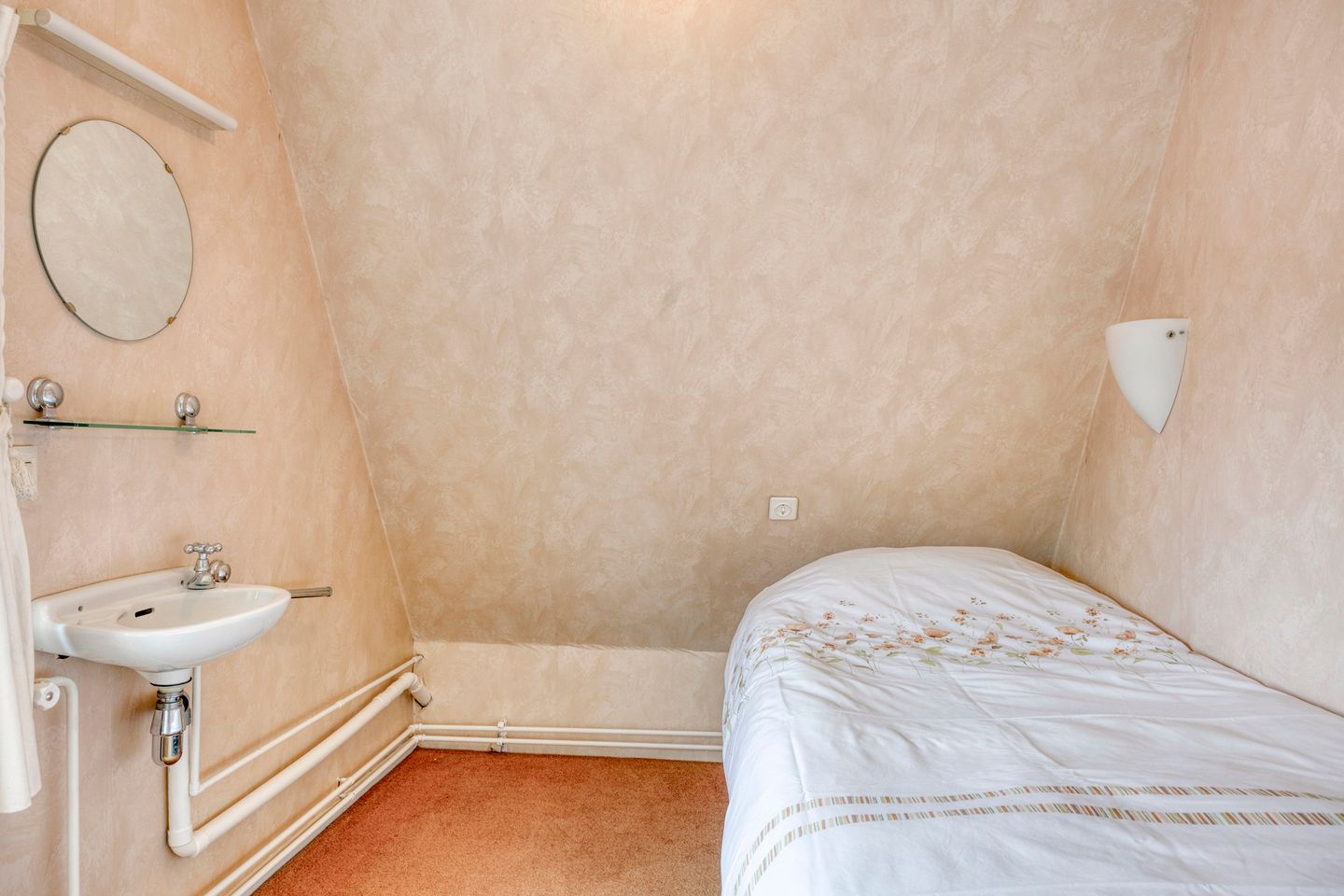 Photo 19 of Zuiderweg 82