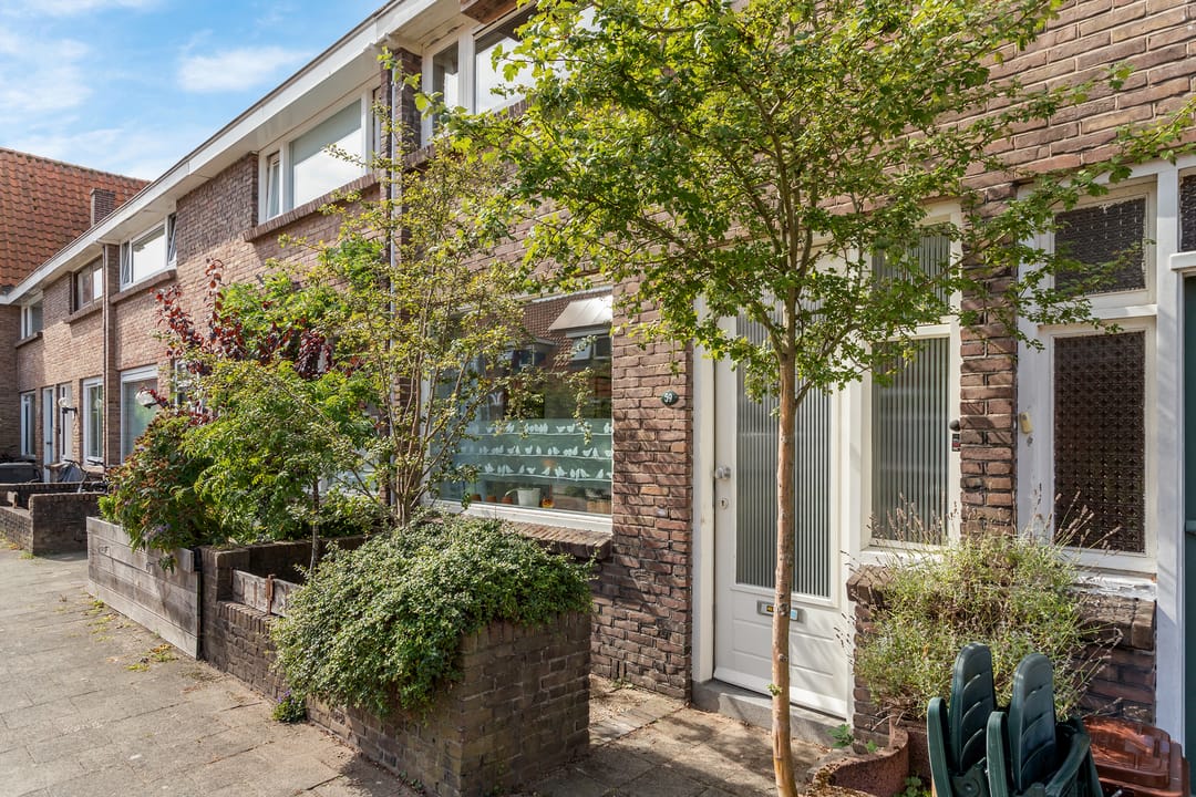 Photo 2 of Merwedestraat 59