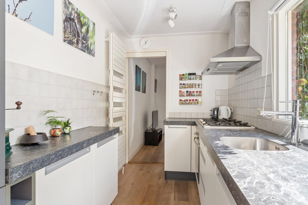 Photo 11 of Merwedestraat 59