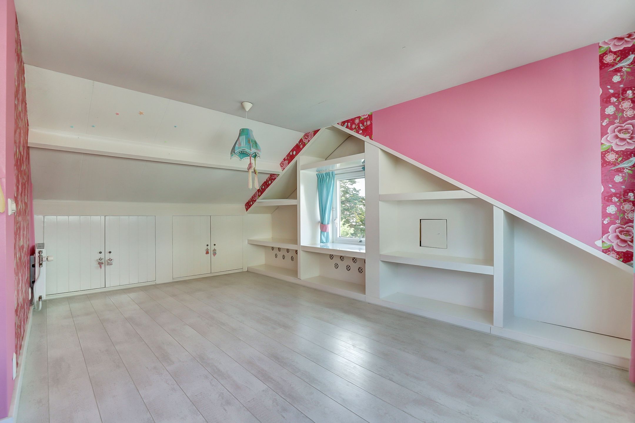 Photo 42 of Tulpenstraat 2-A