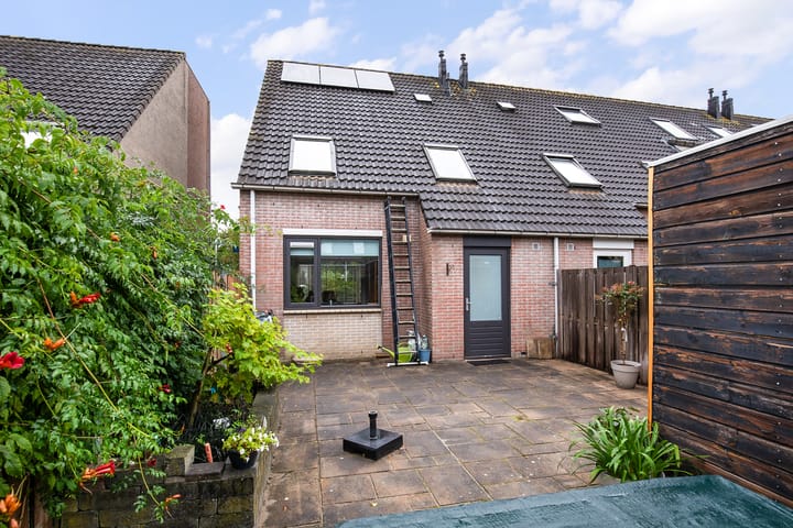 Foto 37 van Schoonenburgsingel 158