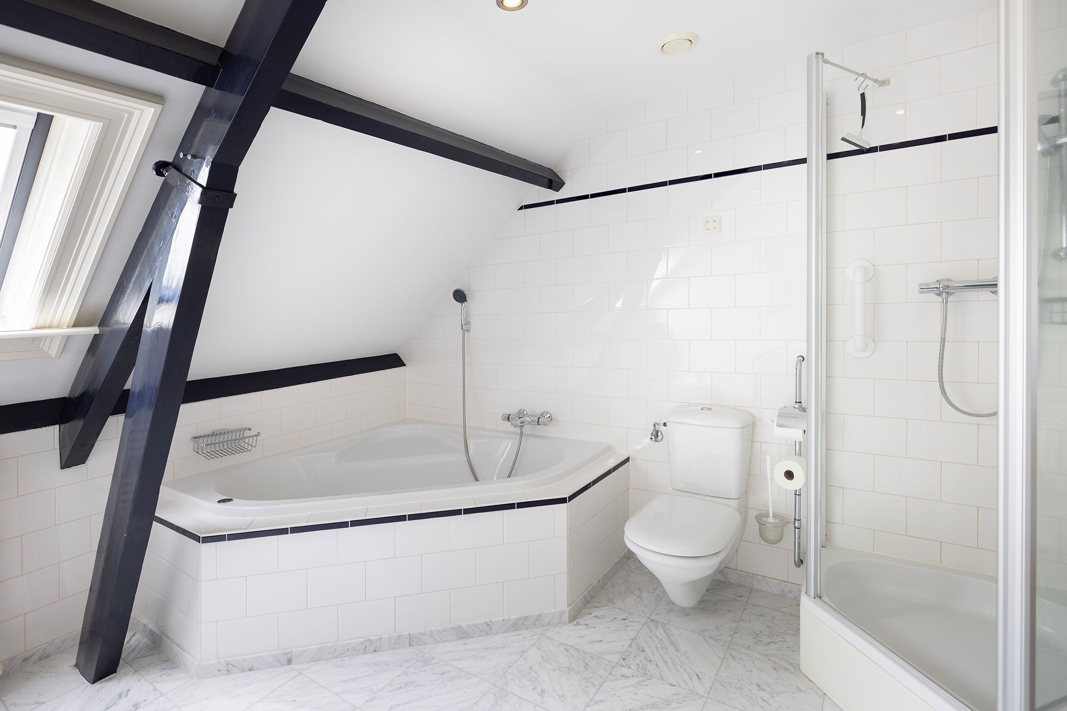 Photo 33 of Nieuw-Loosdrechtsedijk 75