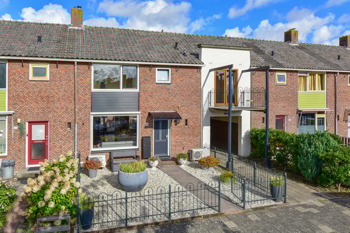 Foto 1 van Johan de Wittlaan 16