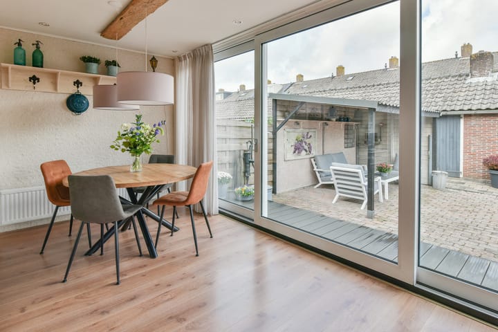 Foto 6 van Johan de Wittlaan 16