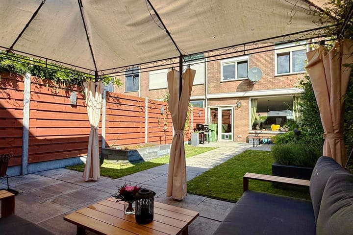 Foto 26 van Bizetstraat 49