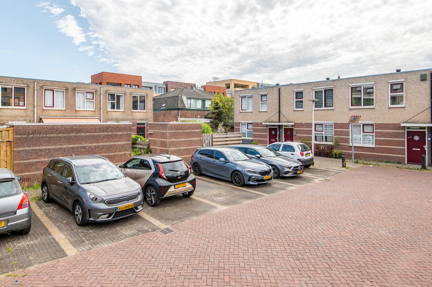 Photo 29 of Hoofdstraat 293
