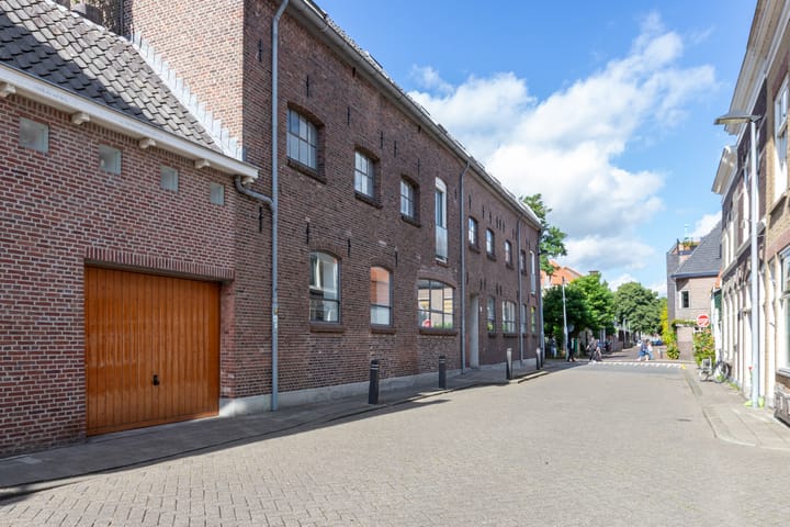 Foto 46 van Vest 14-B