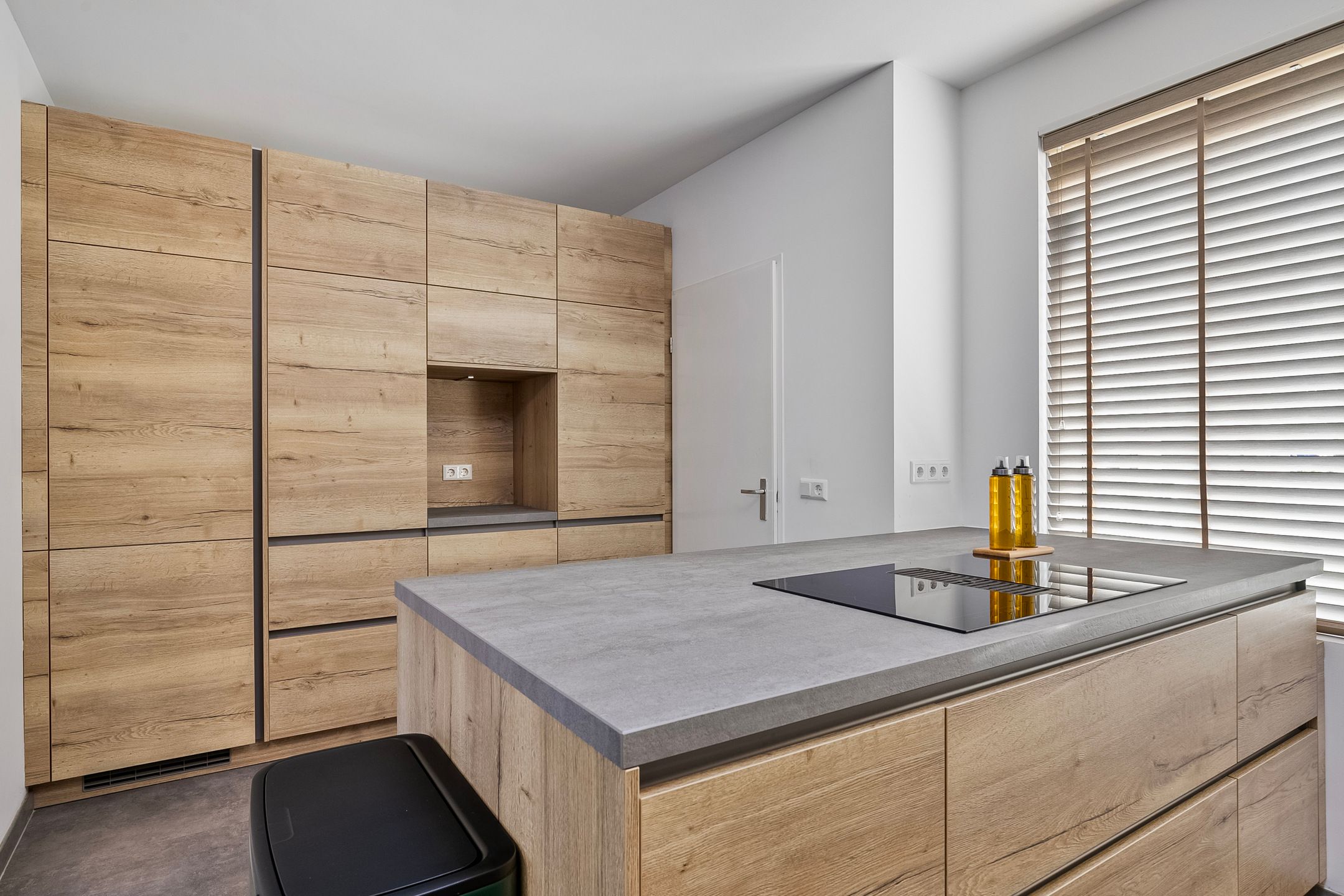 Foto 3 van Van Oosterzeestraat 27