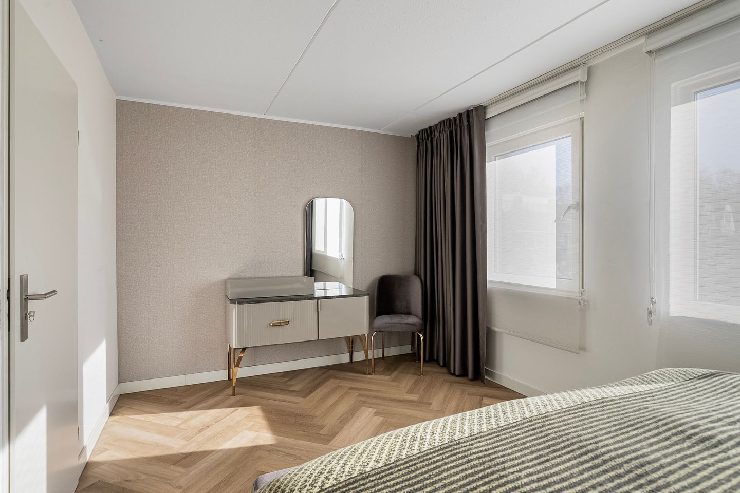 Foto 14 van Van Oosterzeestraat 27