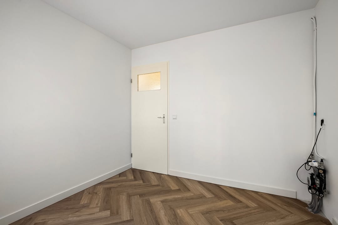 Foto 17 van Van Oosterzeestraat 27