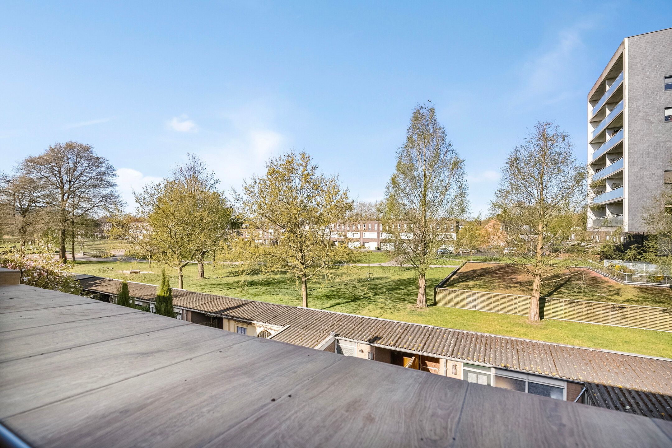 Foto 24 van Van Oosterzeestraat 27