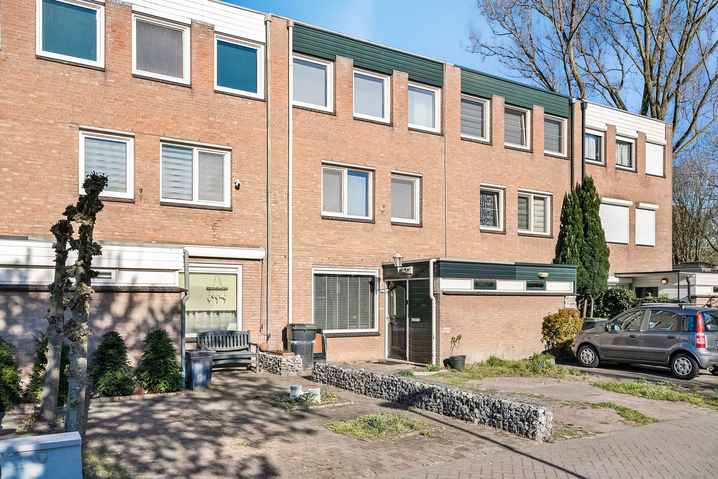 Photo 1 of Van Oosterzeestraat 27