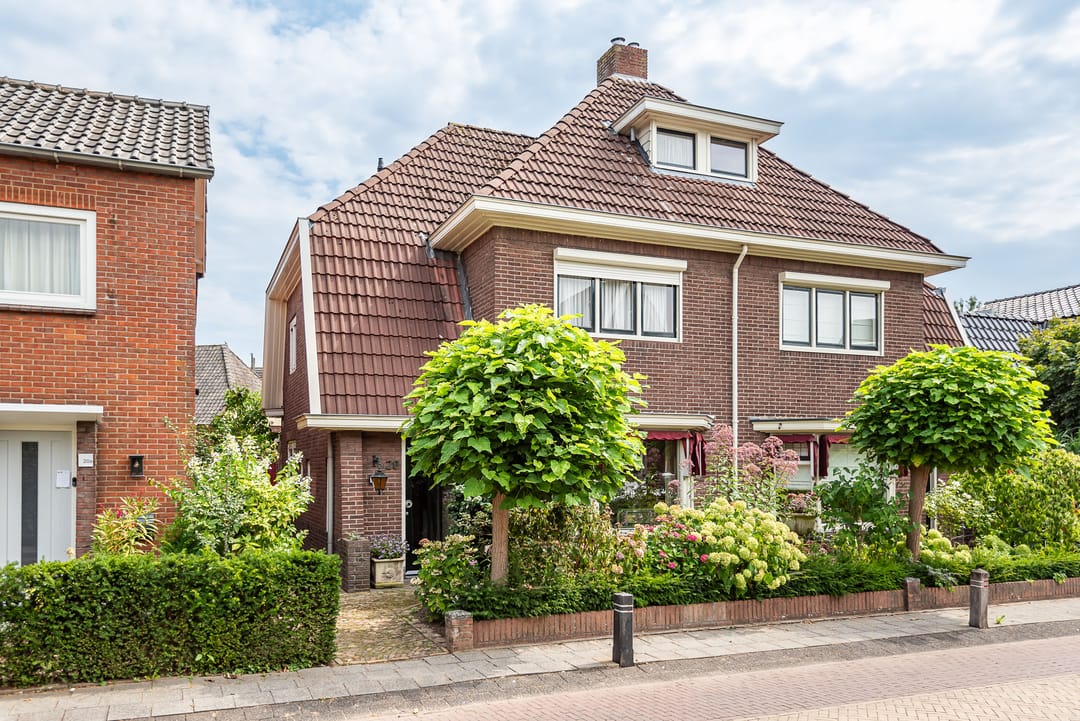 Foto 1 van Deken Nijkampstraat 20