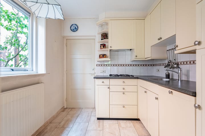 Foto 3 van Deken Nijkampstraat 20