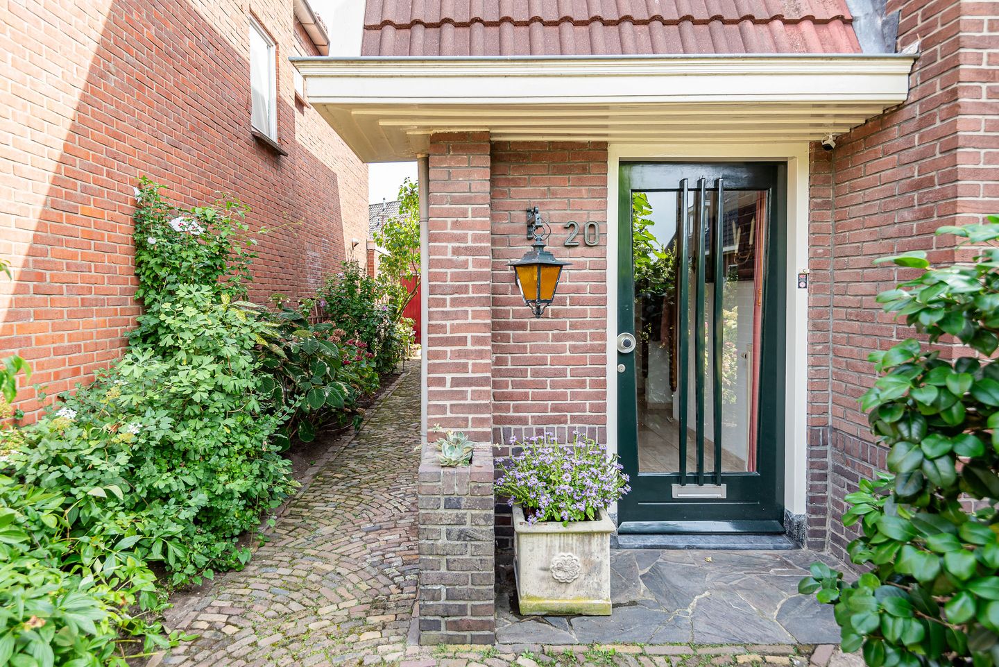 Foto 5 van Deken Nijkampstraat 20