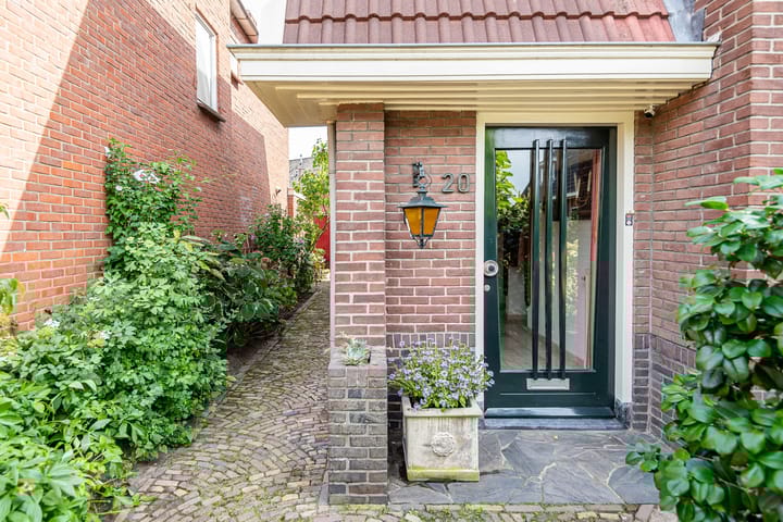 Foto 5 van Deken Nijkampstraat 20