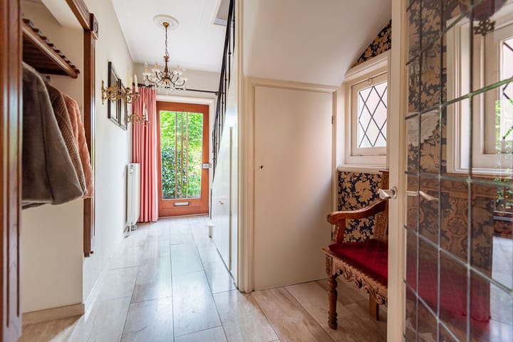 Foto 8 van Deken Nijkampstraat 20