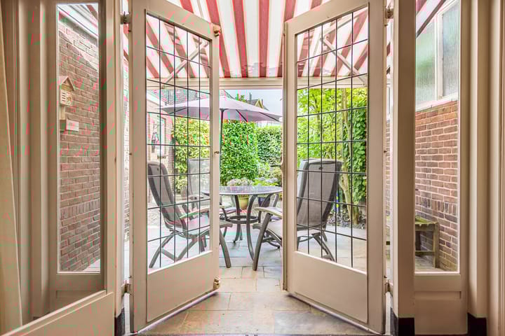 Foto 11 van Deken Nijkampstraat 20