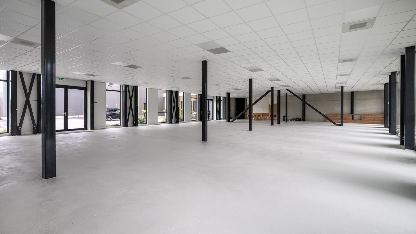 View photo 2 of Hofkesstraat 8-d