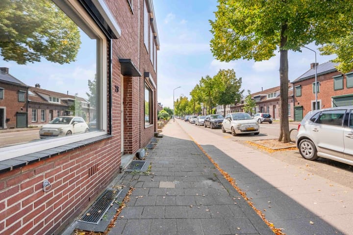 Foto 2 van Baarlosestraat 29