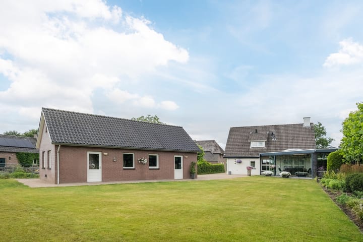 Photo 11 of Houtbroekdijk 19