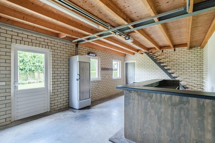 Photo 44 of Houtbroekdijk 19