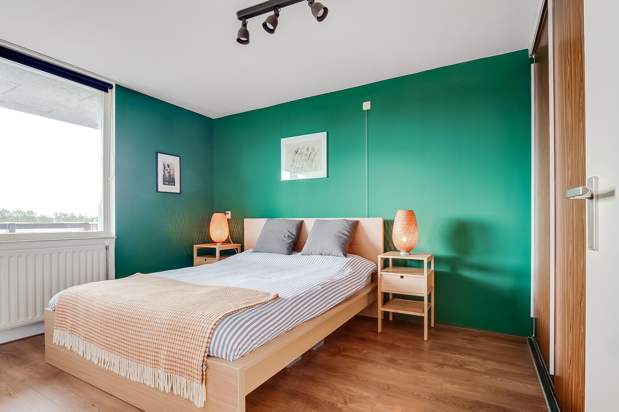 Photo 6 of Aartsbisschop Romerostraat 411