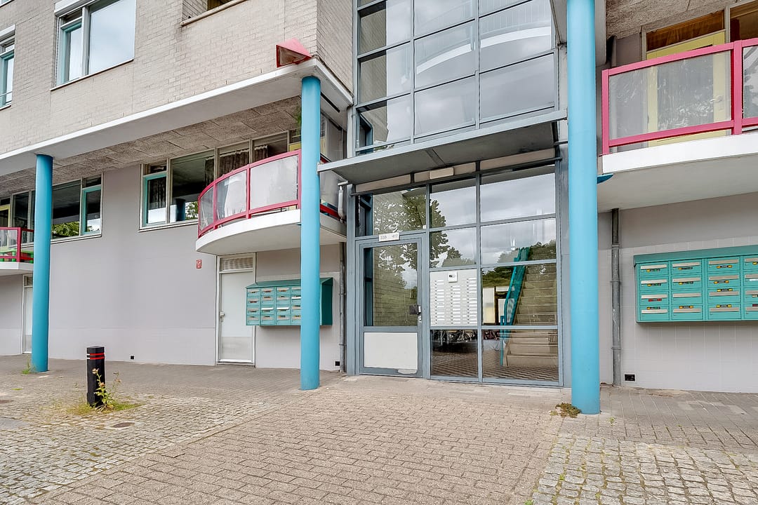 Photo 8 of Aartsbisschop Romerostraat 411