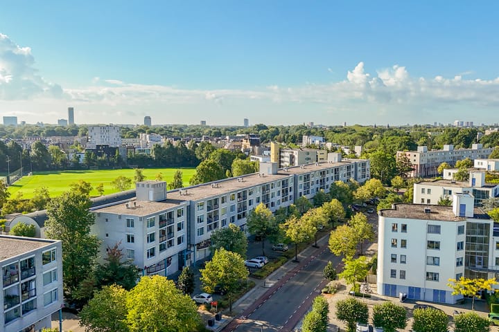 Foto 9 van Aartsbisschop Romerostraat 411