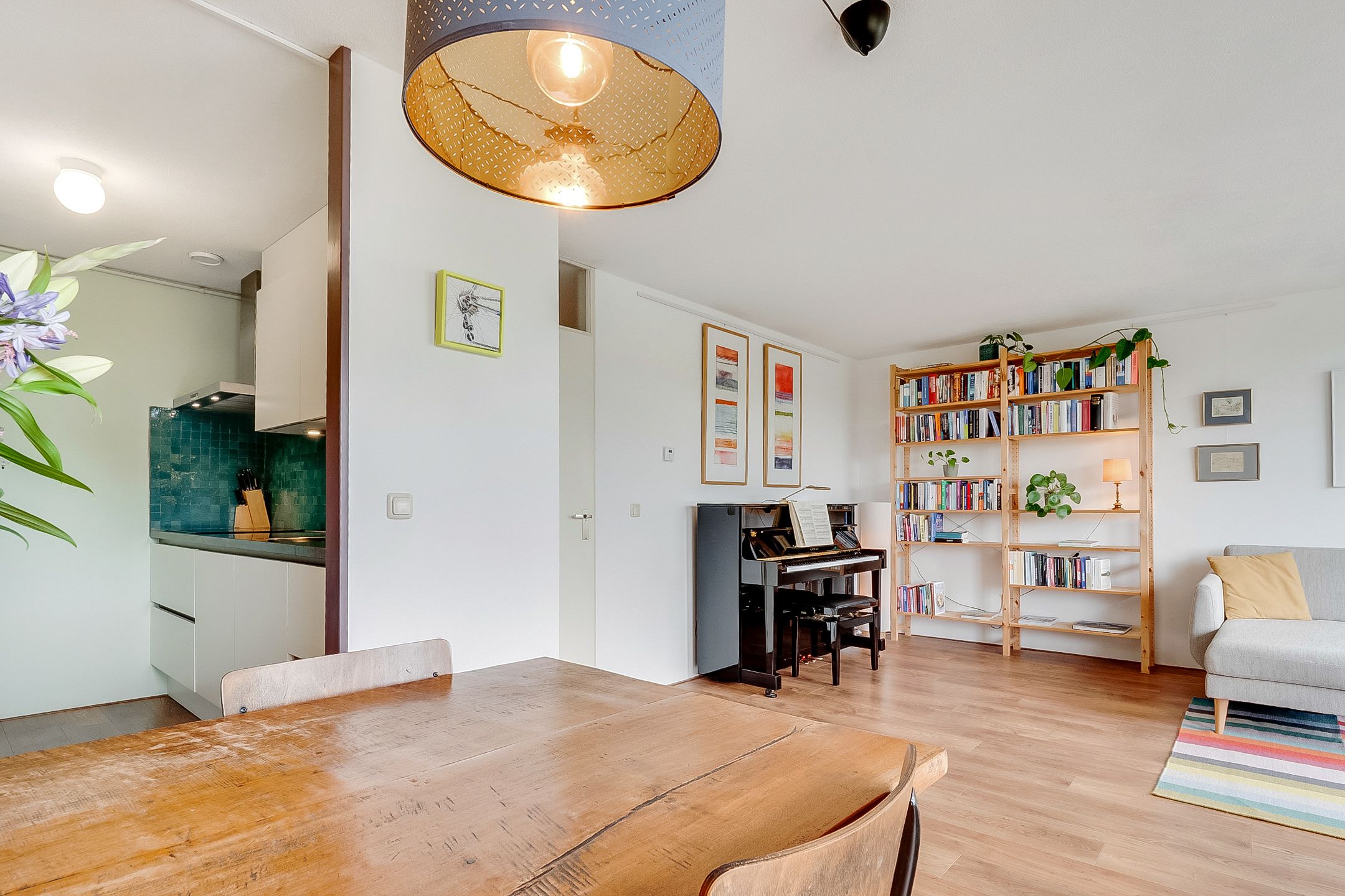 Photo 21 of Aartsbisschop Romerostraat 411