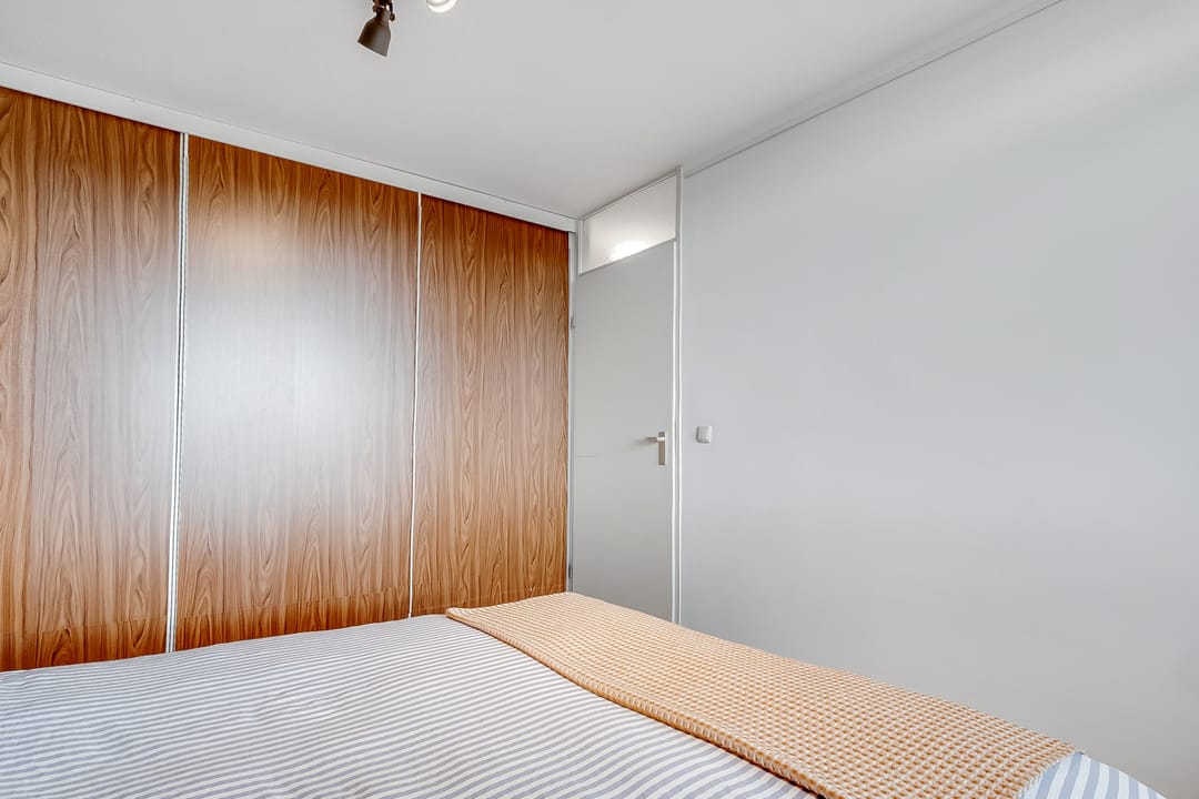 Photo 32 of Aartsbisschop Romerostraat 411