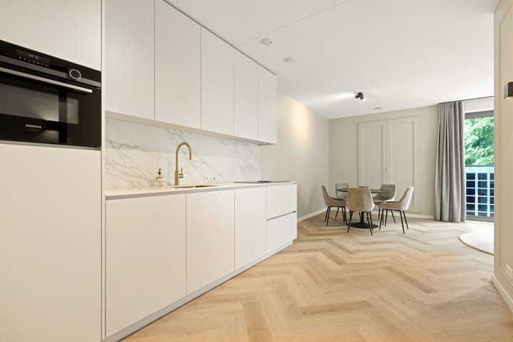 Foto 3 van Lutonhof 333