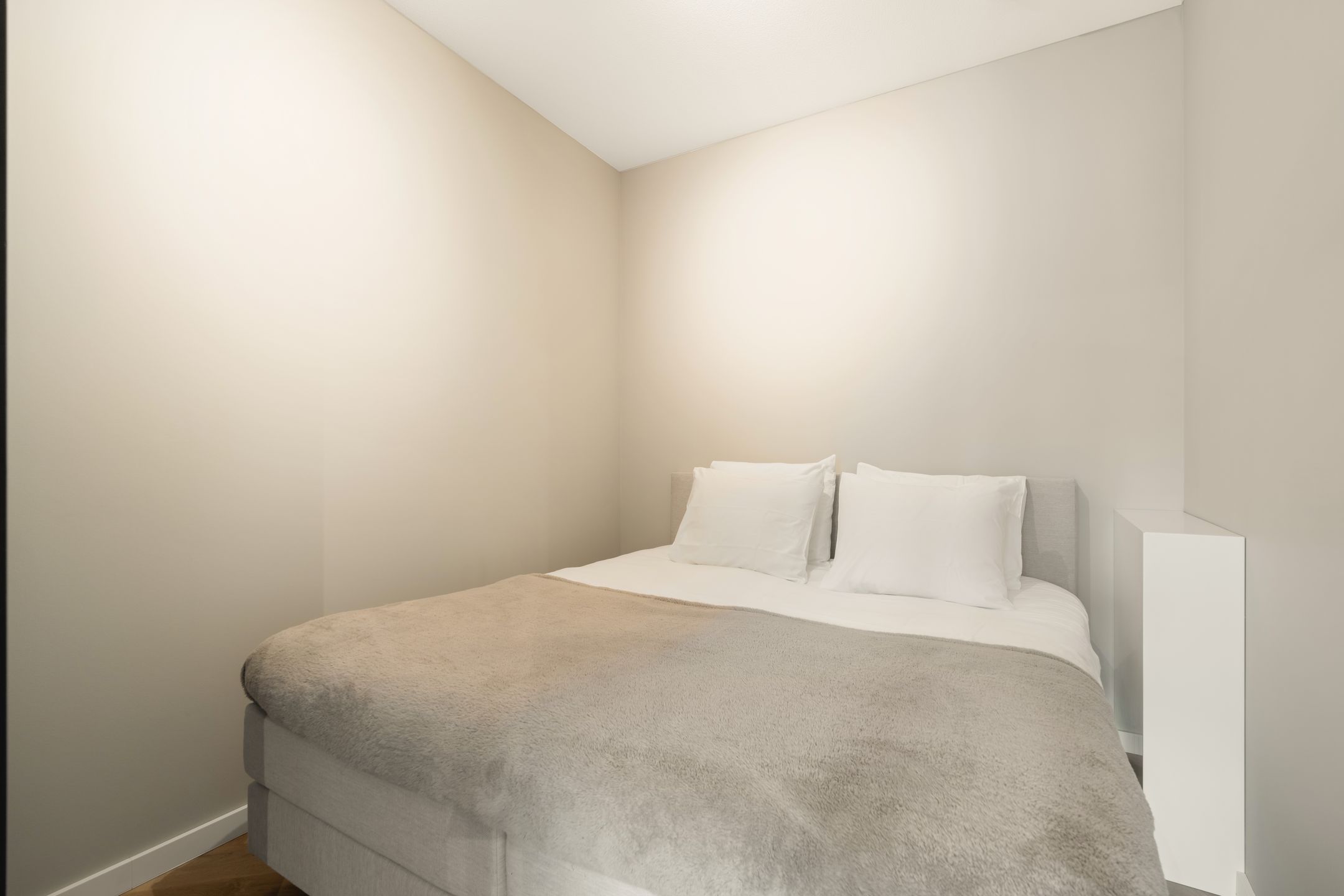 Foto 18 van Lutonhof 333